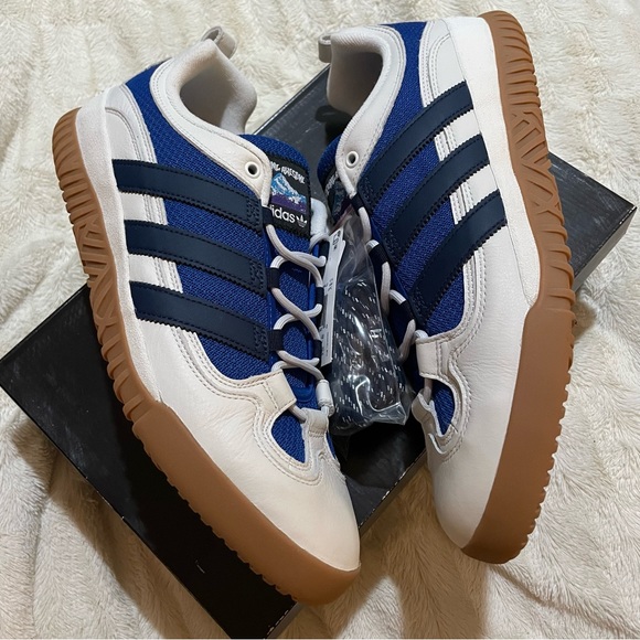 Adidas FA experiment 1 - Picture 2 of 9